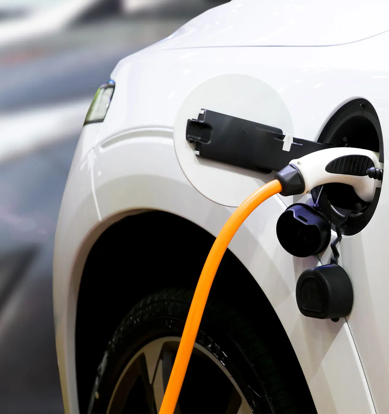 ¿Por qué las baterías de 12 V provocan averías en los vehículos eléctricos?